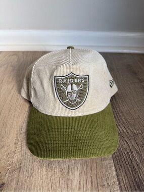 New Era | Las Vegas Raiders Corduroy Snapback Hat Cream Olive Green OSFM